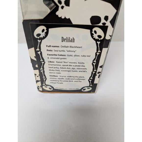 BeGoths Collectible Bleeding Edge “Delilah Blackheart” Doll - Series 5 NIB - Picture 7 of 11